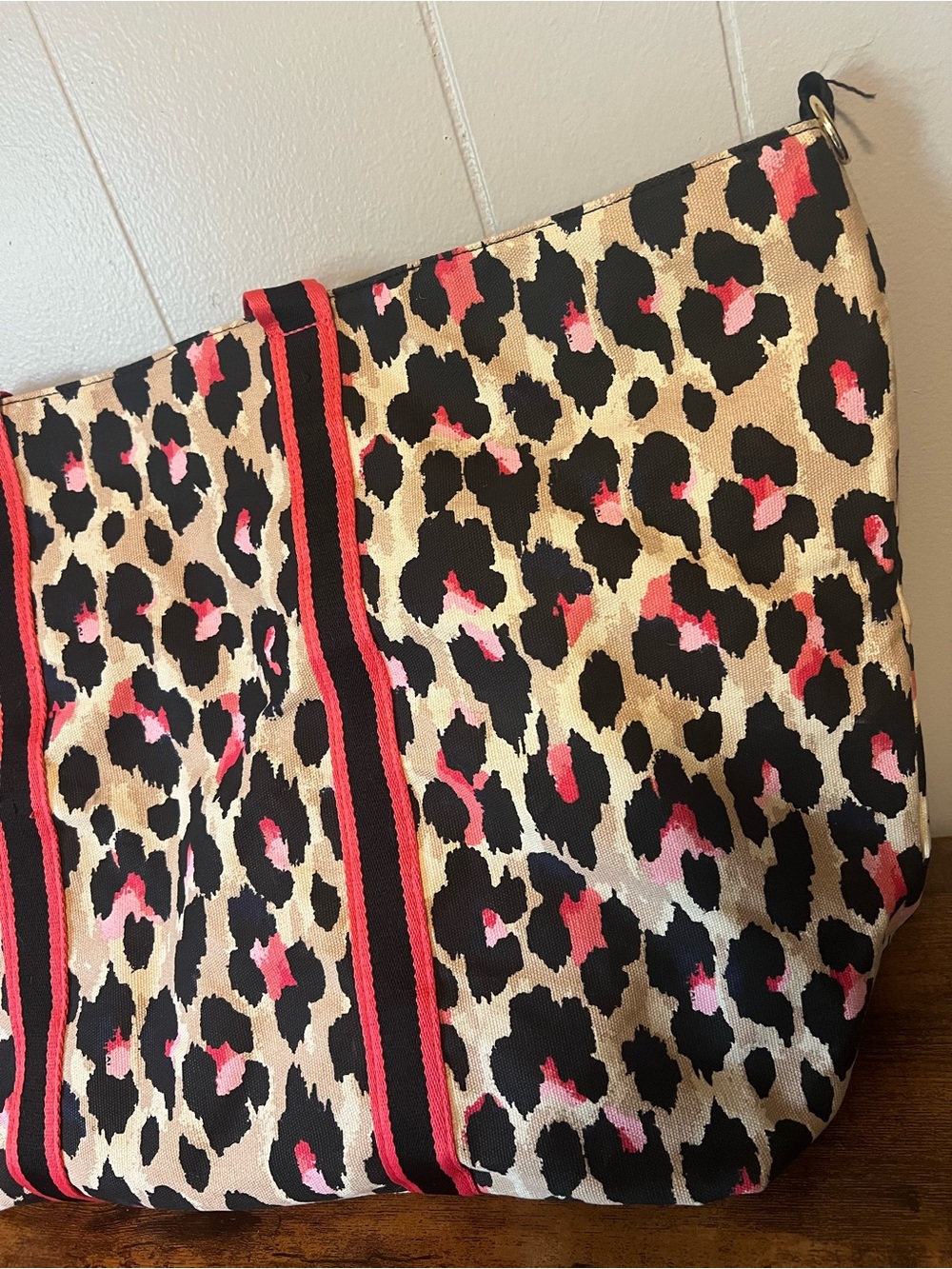 Victorias Secret Large Pink Leopard Overnight Duffle Weekender Travel Tote Bag - Picture 8 of 16